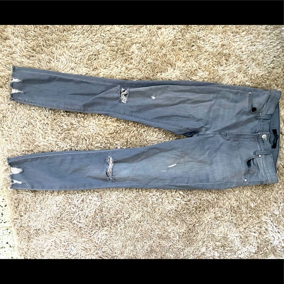 J Brand buttery smooth pale indigo / gray distressed high rise jeans. Worn twice - Picture 1 of 5